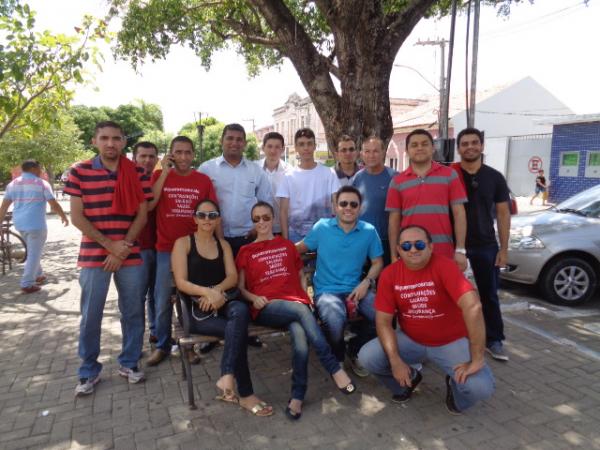 Bancários entram em período indeterminado de greve
