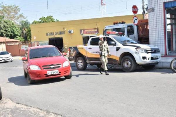 SUTRAN inicia trabalho de orienta&ccedil;&atilde;o no tr&acirc;nsito de Floriano.(Imagem:SECOM)