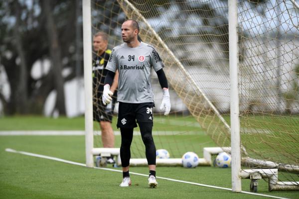 O Palmeiras decidiu não renovar com Jailson, que estava no clube desde 2014, fez 104 jogos e conquistou todos os títulos da