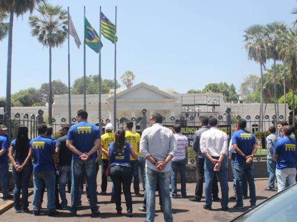 Concursados cobram nomea&ccedil;&atilde;o ap&oacute;s passarem por todas as etapas.(Imagem:Gustavo Almeida/G1)