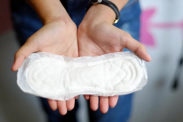 Dignidade Menstrual: programa leva absorventes a mais de 20 mil pessoas que menstruam no Piauí