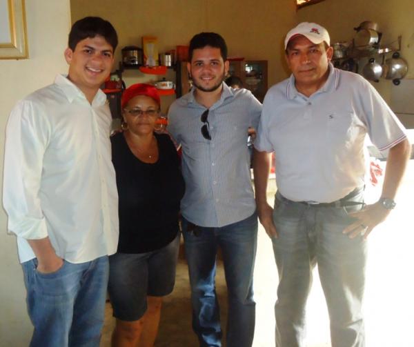  En&eacute;as Maia participou de almo&ccedil;o na localidade Porteiras.(Imagem:Assessoria de Comunica&ccedil;&atilde;o)