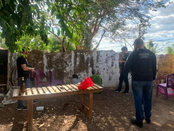 Casal suspeito de comandar boca de fumo em Campo Maior é preso em flagrante