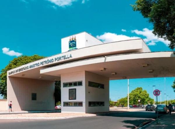 UFPI segue com inscrições de concurso abertas com salário de até R$ 8,3 mil
