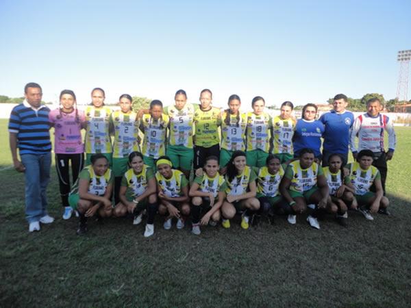 Sele&ccedil;&atilde;o Feminina de Futebol Florianense ? Campe&atilde; 2011.(Imagem:FlorianoNews)