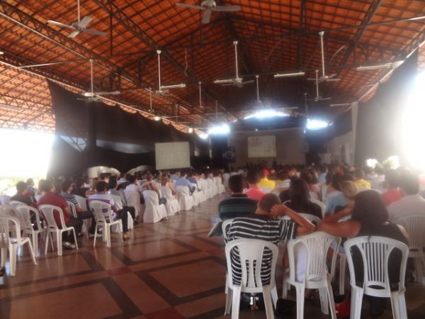 Segundo dia de Semin&aacute;ro Varejista teve palestra motivacional.(Imagem:FlorianoNews)