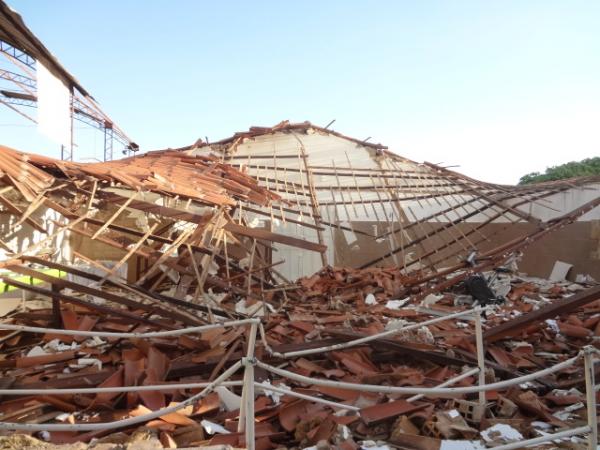 Ap&oacute;s desabamento de sala APAE de Floriano precisa de ajuda.(Imagem:FlorianoNews)