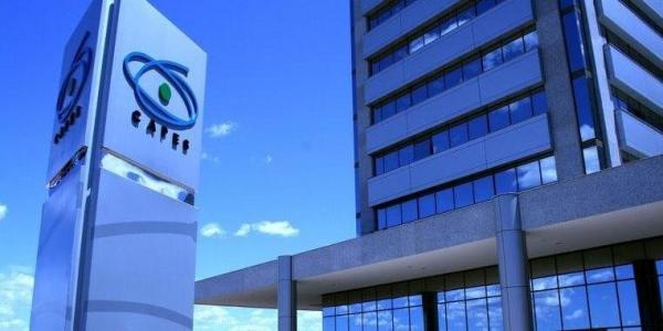 Capes bloqueia 23 bolsas de estudos no Piauí e prevê economia de R$ 176 mil
