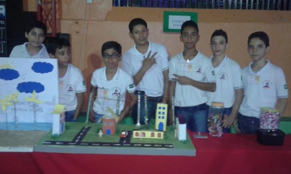Escola Pequeno Pr&iacute;ncipe realiza Feira de Ci&ecirc;ncias com alunos do Ensino Fundamental II.(Imagem:EPP)