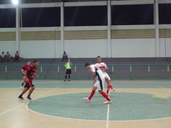 Clubes brigam por vaga na final da 14&ordf; Copa Norte de Futsal.(Imagem:FlorianoNews)