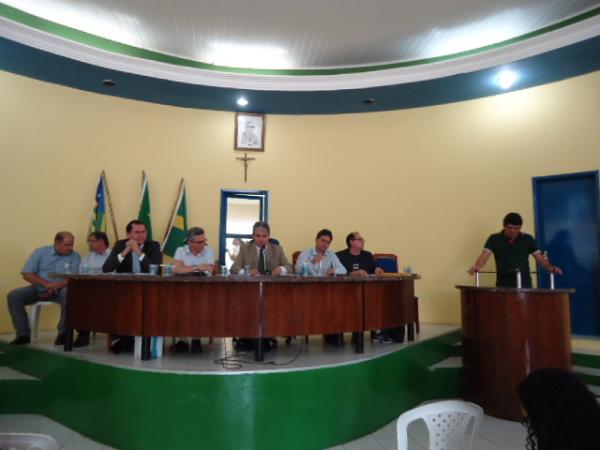 Audiência pública debate projeto de cargos e salários de servidores municipais