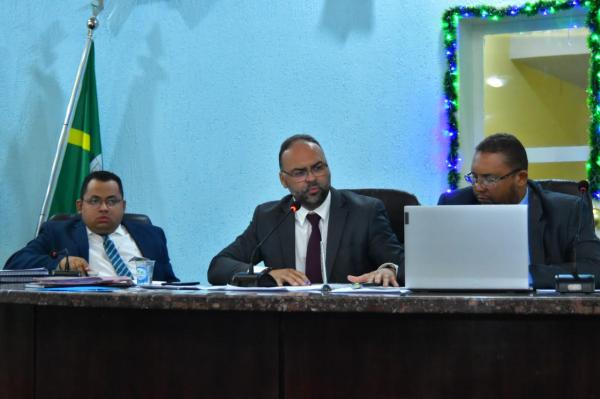 Vereadores aprovam LOA 2023 e Plano de Cargos e Salários dos servidores municipais(Imagem:CMF)