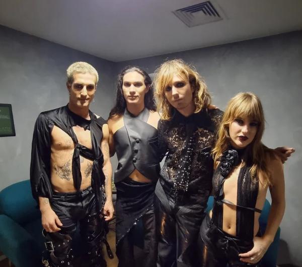 Halloween de Anitta, música de Cazuza, muito rock e pouca roupa: saiba como foi a passagem do Månesk