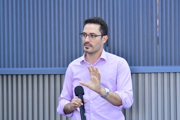 Vereador Felipe Vieira se re&uacute;ne com &Aacute;guas do Piau&iacute; para tratar sobre abastecimento de &aacute;gua em Floriano(Imagem:Ascom)