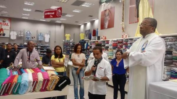 Missa marca início de novo ano de trabalho no Armazém Paraíba de Floriano.(Imagem:FlorianoNews)