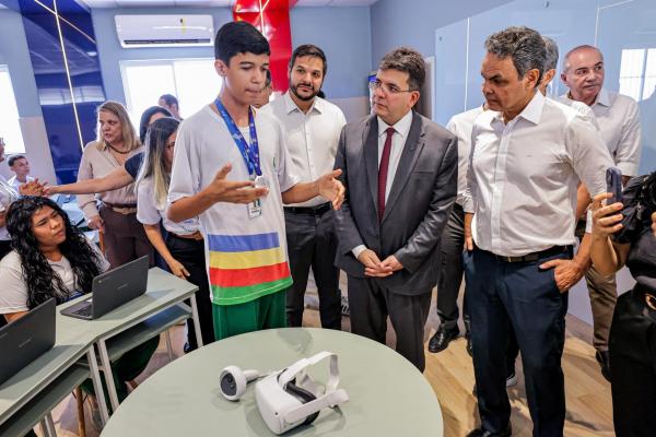 Ao inaugurar reforma de escola em Teresina, Rafael Fonteles destaca universaliza&ccedil;&atilde;o do ensino integral e profissional no Piau&iacute;(Imagem:Gabriel Paulino)