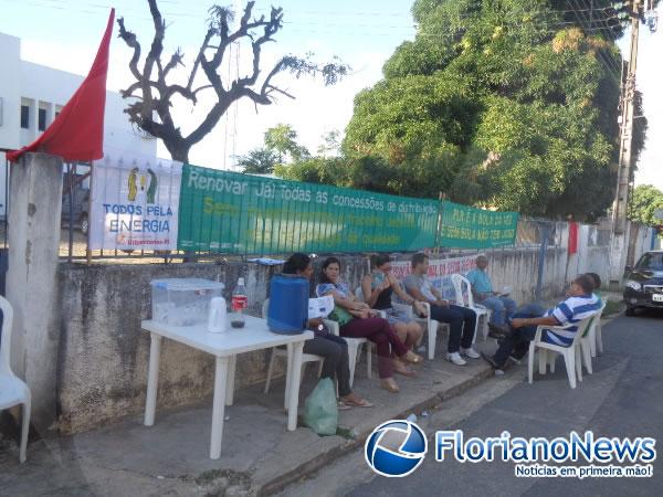 Funcionários da Eletrobrás realizam paralisação em Floriano.(Imagem:FlorianoNews)