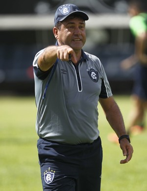 Com Teodoro, Galo inicia fórmula do sucesso e prioriza ataque em 2016