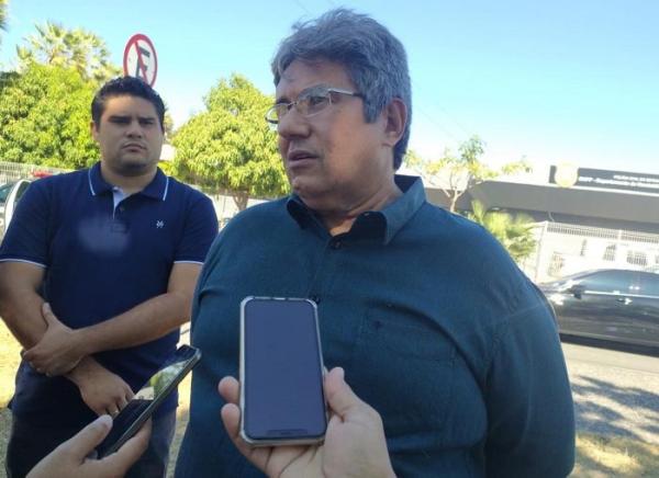Jornalista, pai de Tainah, denuncia pedido "imoral" para protelar processo