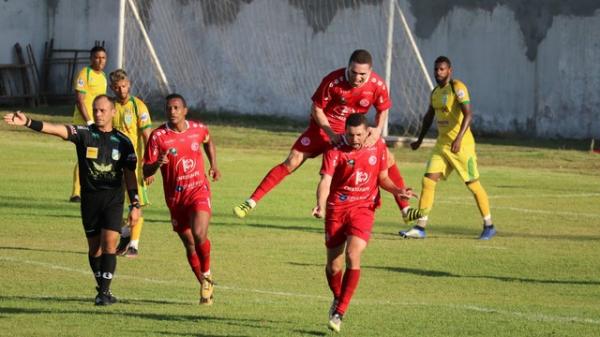 4 de Julho domina o Picos e abre vantagem na final do Piauiense