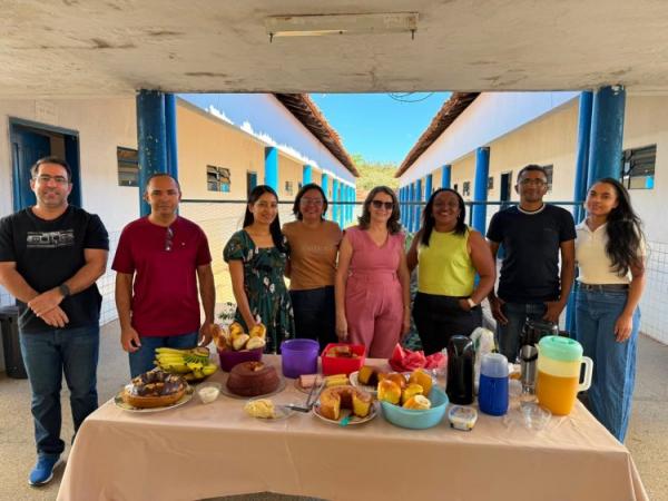 Com início do 2º semestre letivo nesta terça (4), Educação em Floriano acolhe novos professores concursados nas escolas(Imagem:Secom)