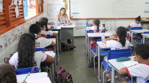 Projeto inclui educação sobre transtornos mentais no currículo escolar