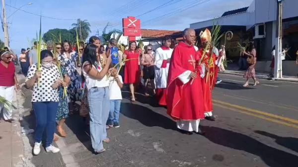 Domingo de Ramos abre a Semana Santa com celebração em Floriano