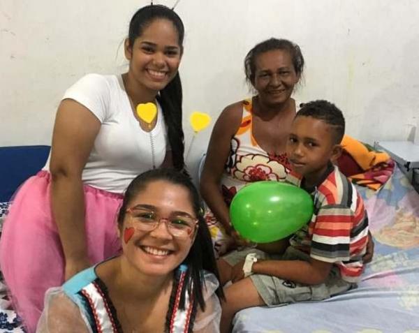 Acad&ecirc;micos da FAESF desenvolvem Projeto Anjos da Enfermagem em Floriano.(Imagem:FAESF )