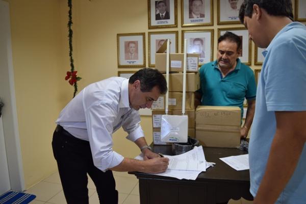 Floriano ter&aacute; internet gratuita nas pra&ccedil;as.(Imagem:Waldemir Miranda)