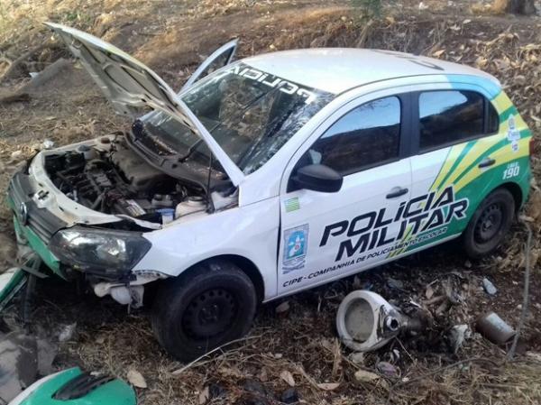 Viatura da Polícia Militar se envolve em acidente após perseguição