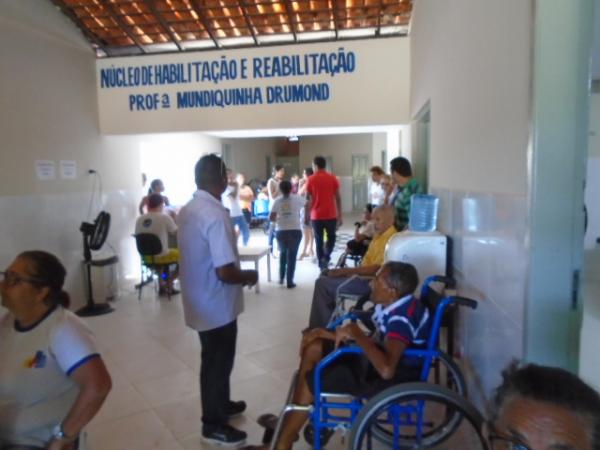Floriano recebe unidade m&oacute;vel do projeto 
