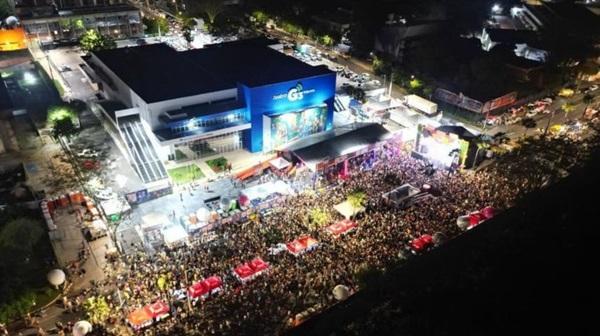 Duda Beat encerra em grande estilo a primeira edição do Carnaval em Teresina