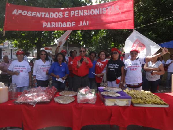 Manifestação sindical assinala o 1º de maio em Floriano