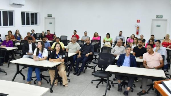 Legislativo de Floriano prestigia o I Workshop de Ciência, Inovação e Inteligência do Sebrae