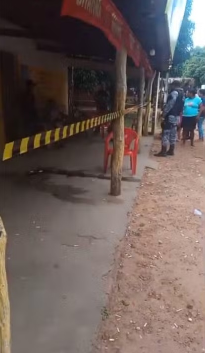 Homem morre e dois ficam feridos após ataque a tiros em bar no Piauí