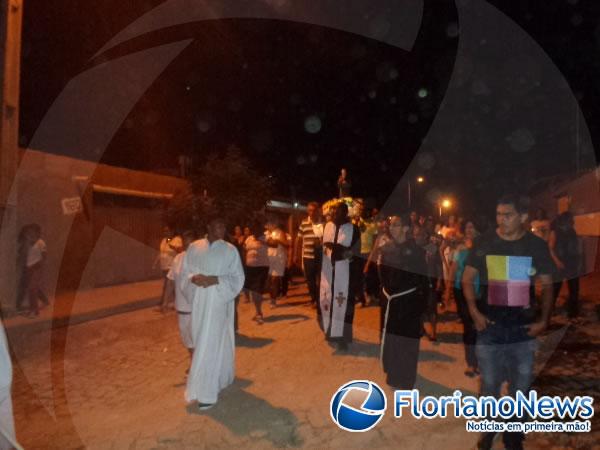 Festejo de S&atilde;o Pio de Pietrelcina &eacute; encerrado com prociss&atilde;o e missa.(Imagem:FlorianoNews)