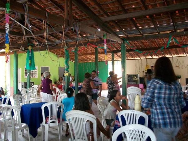 Servidores aposentados s&atilde;o homenageados pelo SINTE-PI.(Imagem:FlorianoNews)