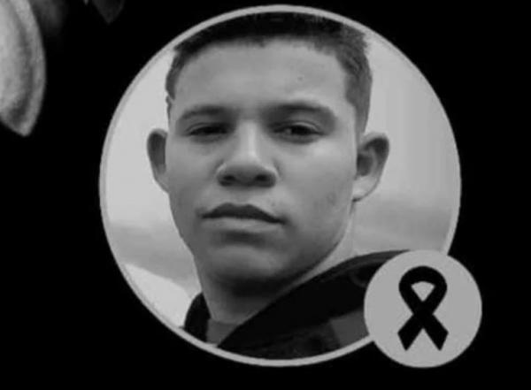 Adolescente de 16 anos morre após forte colisão contra animal no Piauí