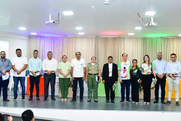 Poder Legislativo de Floriano marca presença na 9ª Conferência Municipal de Saúde