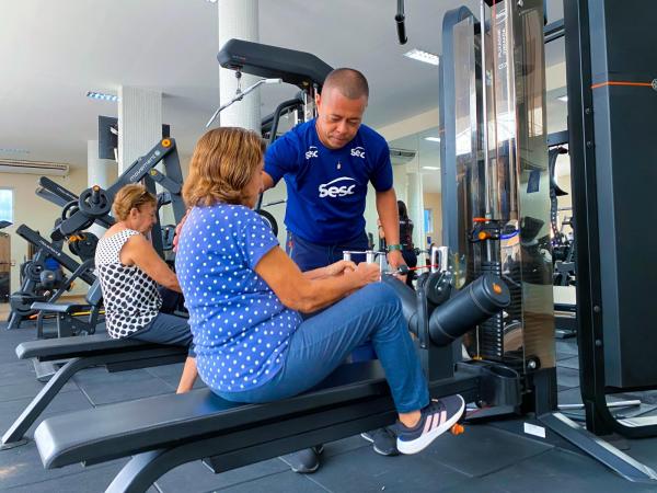 Melhore sua saúde e qualidade de vida praticando exercícios físicos nas academias do Sesc