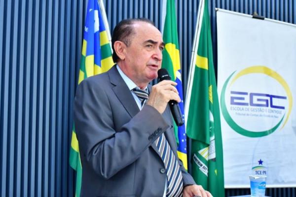 Prefeito Ant&ocirc;nio Reis Neto(Imagem:Secom)