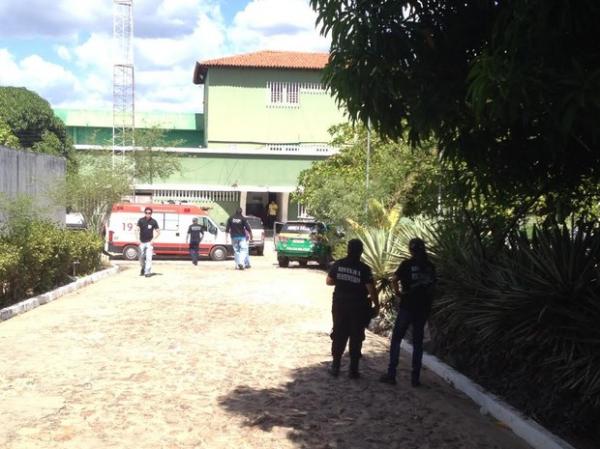 Mulher soube da morte de irmão após ligação feita dentro de presídio no PI