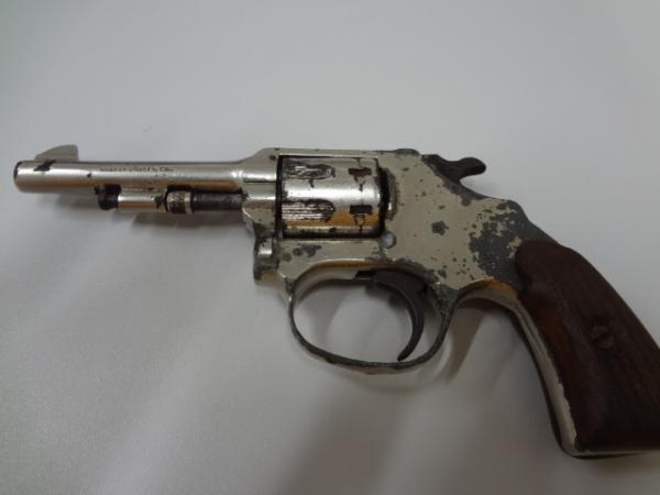 Pol&iacute;cia prende dois homens acusados de assalto a m&atilde;o armada.(Imagem:FlorianoNews)