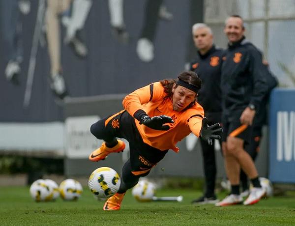 À espera de Cássio, Corinthians chega com elenco quase "zerado" à final da Copa do Brasil