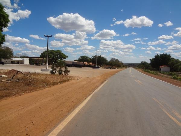 Posto de combustíveis de Jerumenha é assaltado por homens armados