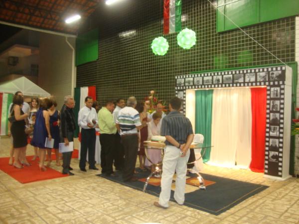 Fila para autogr&aacute;fos(Imagem:reda&ccedil;&atilde;o)