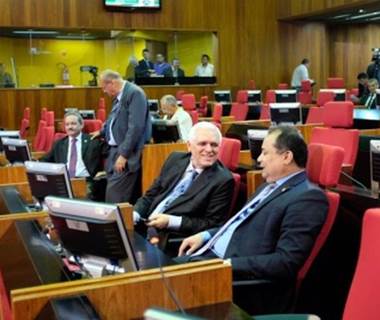 Grupo formado por PT e PP propõe ao MDB substituto a Themístocles