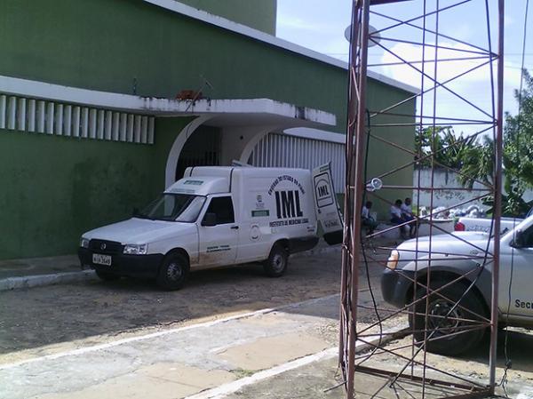Namorado de ex-policial é morto dentro da Casa de Custódia
