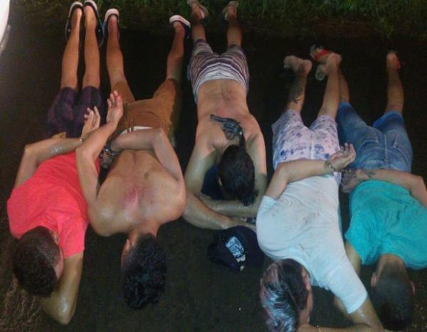 Cinco são presos após roubos em série em Altos e Teresina