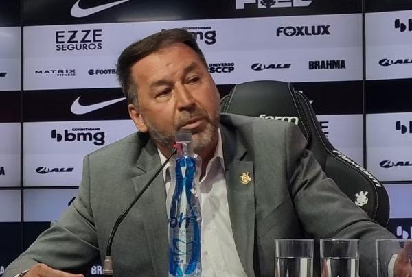 Presidente diz que Corinthians pegou dinheiro com empresário para contratar Matheuzinho